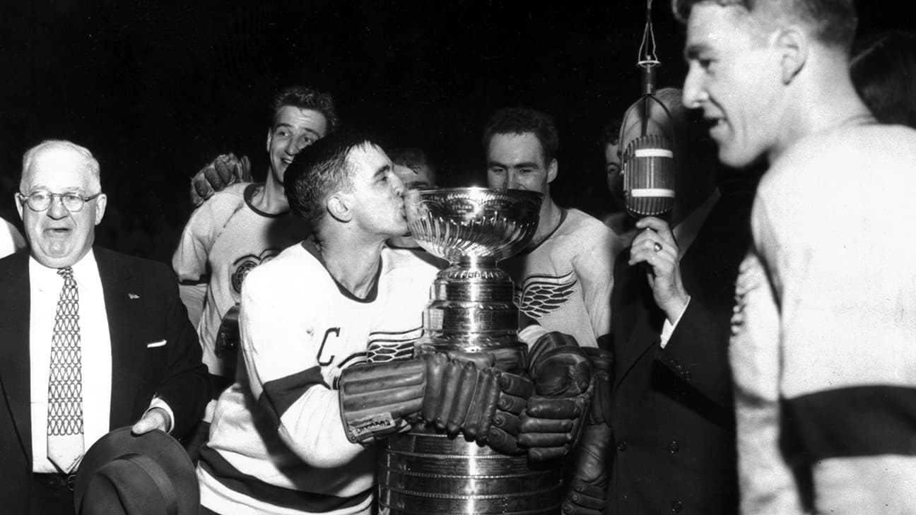 Ted Lindsay