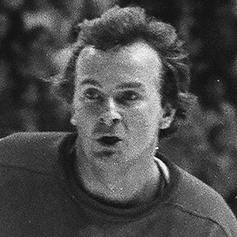 Walt McKechnie