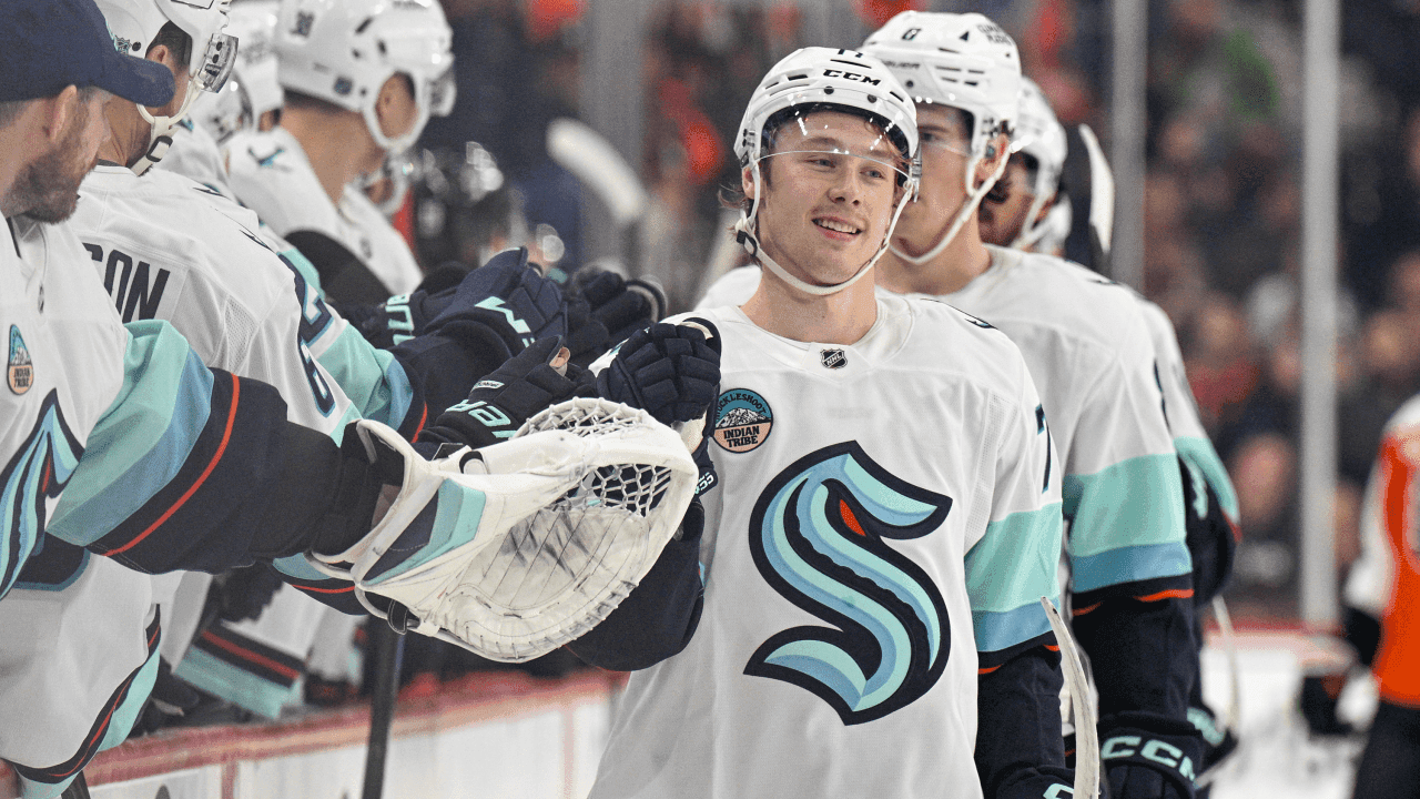 Seattle Kraken center Berkly Catton (77) celebrates his first point in the NHL during the game between the Seattle Kraken and the Philadelphia Flyers on October 20th, 2025 at the Xfinity Mobile Center in Philadelphia, PA.