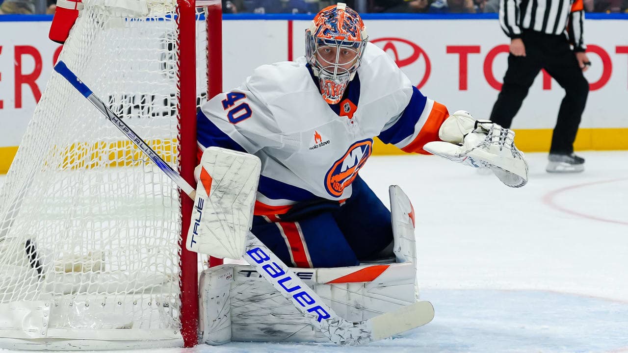 Semyon Varlamov #40 of the New York Islanders in net during the third period of their NHL game against the Vancouver Canucks at Rogers Arena on November 14, 2024 in Vancouver, British Columbia, Canada.