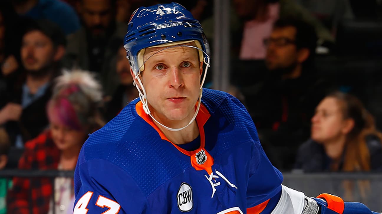 Leo Komarov